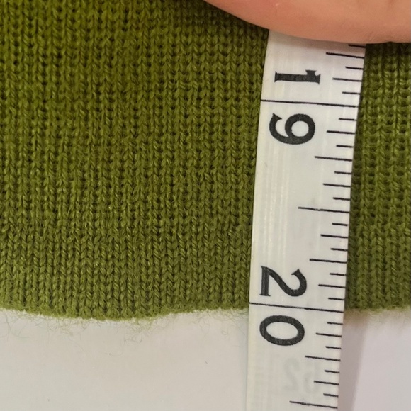 Vintage Kasha de Rodier 80s Women's Wool Sweater Skirt, Olive Green, Size 8 - Picture 3 of 9
